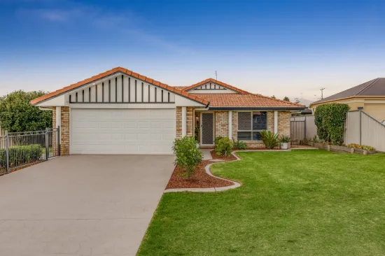 6 Wood Drive, Middle Ridge, Qld 4350
