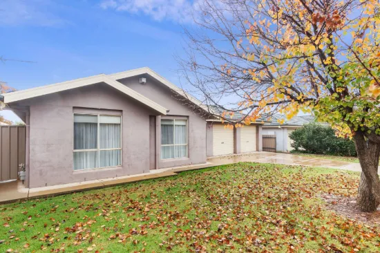 6 Yirribin Crescent, Glenfield Park, NSW 2650