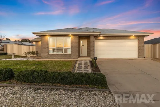 6 Zara Street, Gobbagombalin, NSW 2650