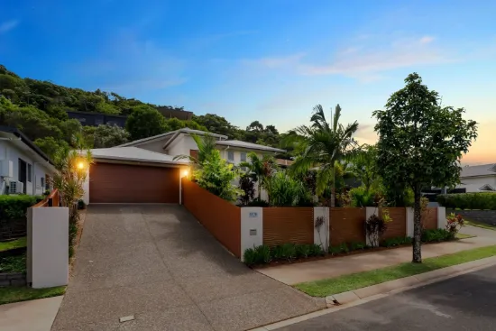 60 Aroona Street, Caravonica, Qld 4878