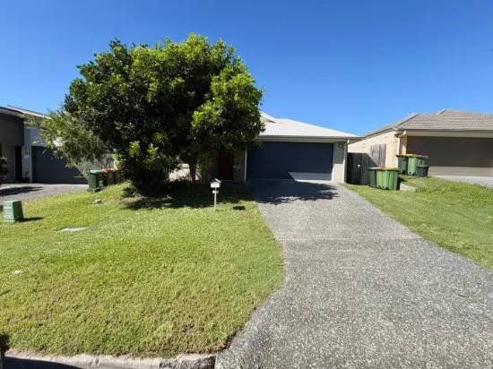60 Augusta Boulevard, Pimpama, Qld 4209