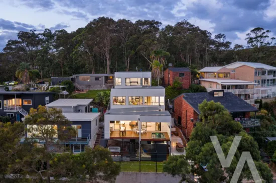 60 Bareki Road, Eleebana, NSW 2282