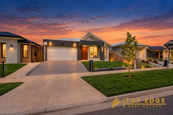 60 Clay Crescent, Rockbank, Vic 3335