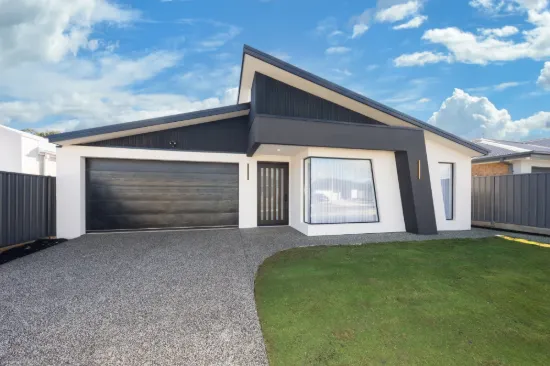 60 Hurst Drive, New Gisborne, Vic 3438