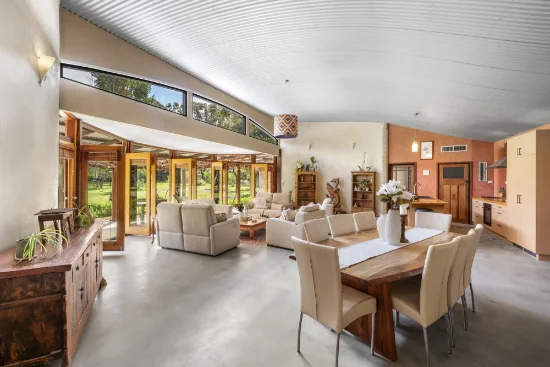 60 Lagoon Drive, Yallingup, WA 6282