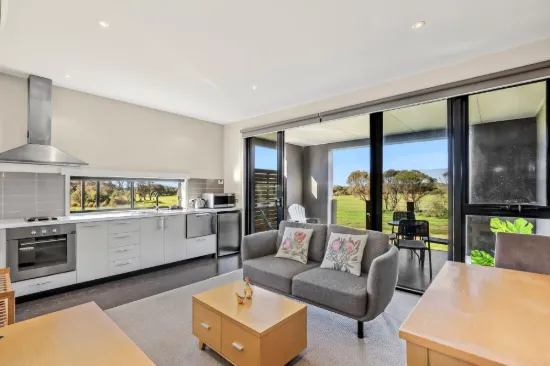 60_32/33 Fourteenth Road, Connewarre, Vic 3227