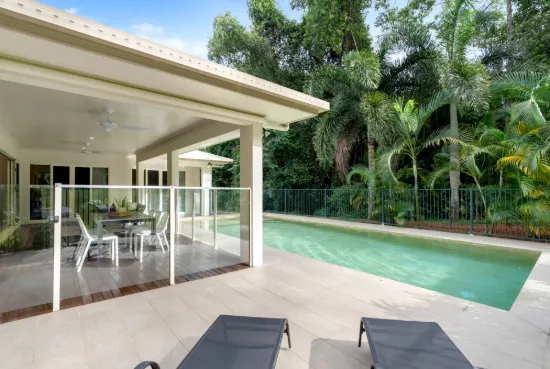 61 Ainscow Drive, Bentley Park, Qld 4869