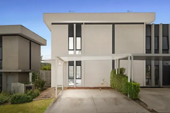 61 Belsay Chase, Chirnside Park, Vic 3116