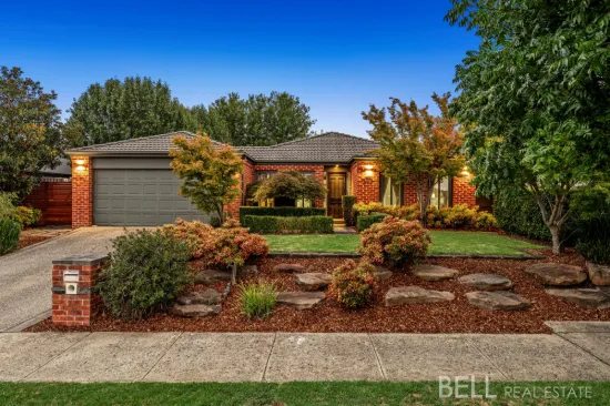 61 Blue Ridge Drive, Mooroolbark, Vic 3138