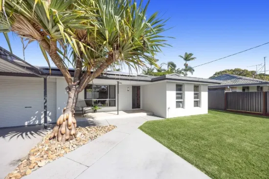61 Broadsea Avenue, Maroochydore, Qld 4558