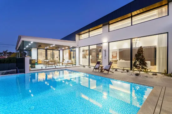 61 Captain Cook Crescent, Griffith, ACT 2603