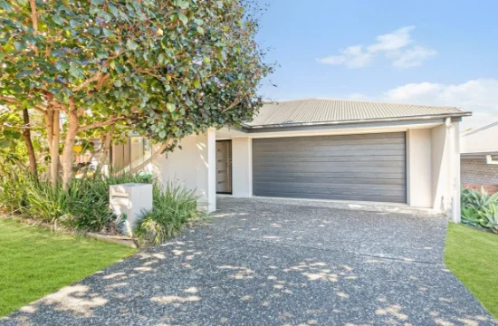 61 Chelsea Crescent, Bridgeman Downs QLD 4035-Image