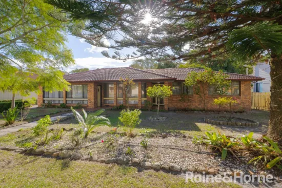 61 Clemenceau Crescent, Tanilba Bay, NSW 2319