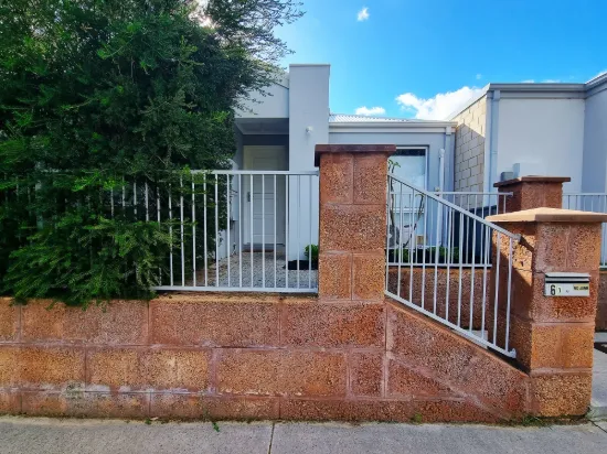 61 Cuddlepie Turn, Banksia Grove, WA 6031