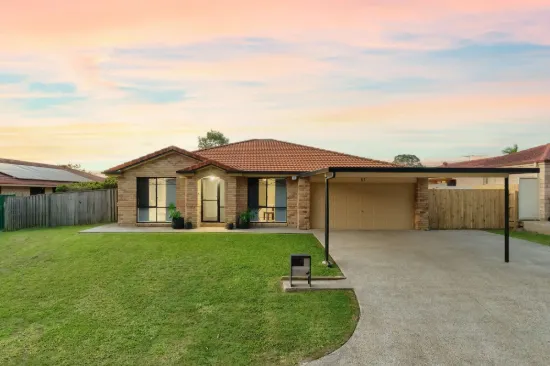 61 Greenways Esplanade, Parkinson, Qld 4115