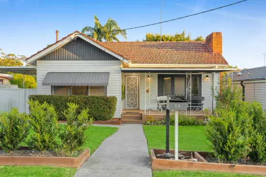 61 Hoddle Avenue, Bradbury, NSW 2560