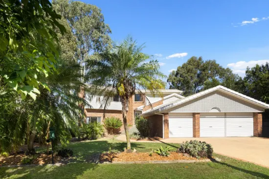 61 Illawong Way, Karana Downs, Qld 4306