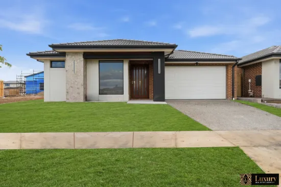 61 Lucania Crescent, Tarneit, Vic 3029
