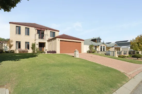 61 Peterborough Circle, North Lake, WA 6163
