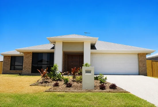 61 Schooner Ave, Shoal Point, Qld 4750