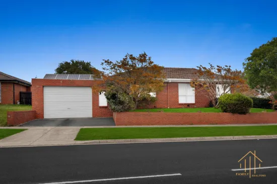 61 St Boswells Avenue, Berwick, Vic 3806