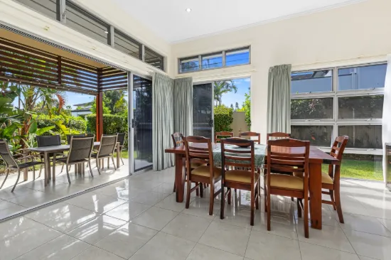 6153 Bolsena Circuit, Hope Island, Qld 4212-Image