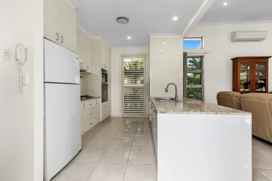 6153 Bolsena Circuit, Hope Island, Qld 4212-Image