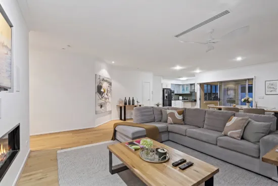 6154 Bolsena Circuit, Hope Island, Qld 4212-Image