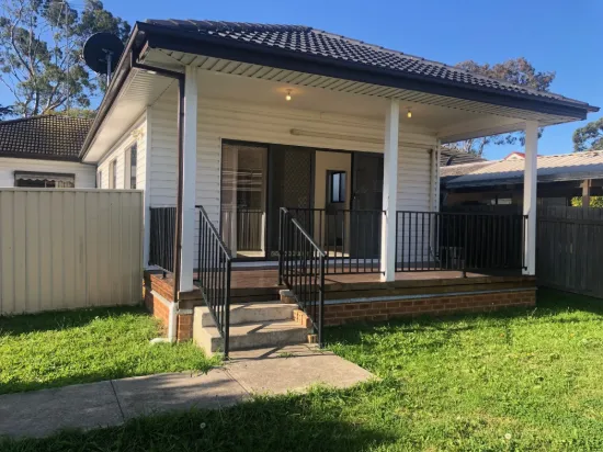 61A Wattle Av, Macquarie Fields, NSW 2564