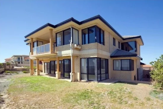 62 Alexis Circle, Wannanup, WA 6210
