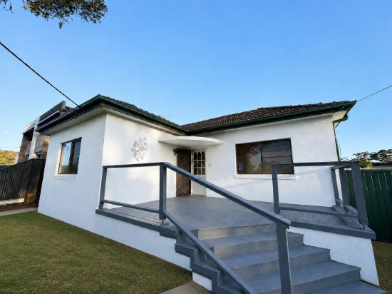 62 Anzac Avenue, Engadine, NSW 2233