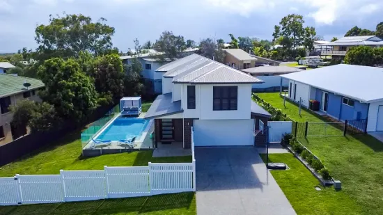 62 Bombala Crescent, Rainbow Beach, Qld 4581