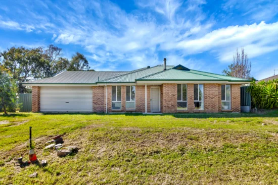 62 Carlisle Street, Williamstown, SA 5351