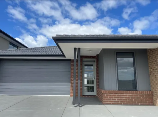 62 Farm Crescent, Donnybrook VIC 3064-Image