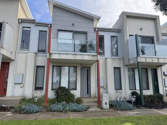62 Fulham Crescent, Thornhill Park, Vic 3335