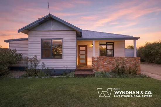 62 Great Alpine Road, Lucknow, Vic 3875