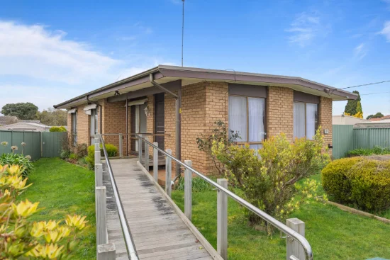 62 Hastings Street, Wendouree, Vic 3355