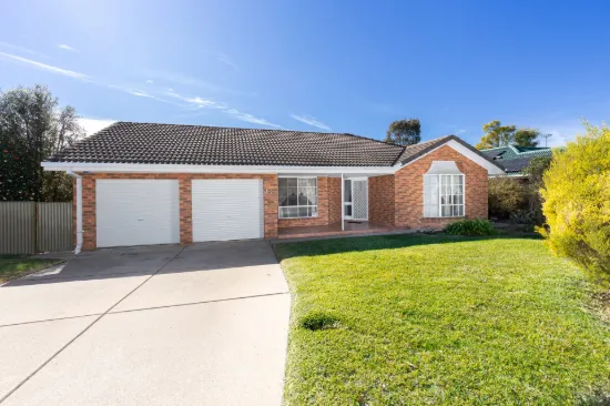 62 Karoom Drive, Glenfield Park, NSW 2650
