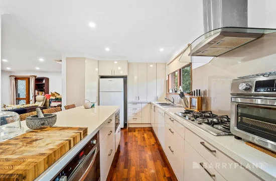62 Lawrence Drive, Berwick, Vic 3806