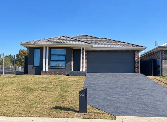 62 Lippiatt Circuit, Appin, NSW 2560