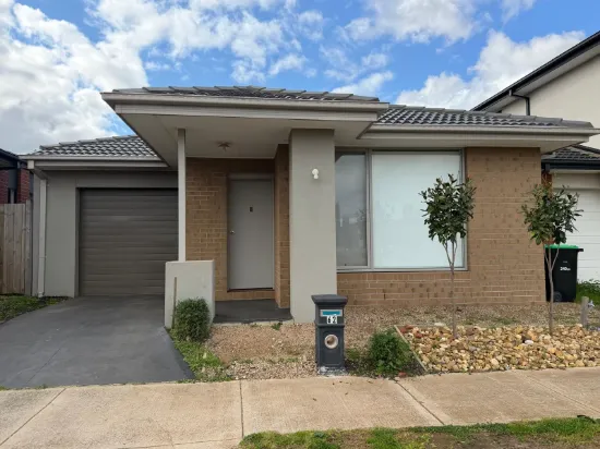62 Mewat Cct, Thornhill Park, Vic 3335