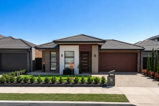 62 Taranaki Circuit, Clyde North, Vic 3978