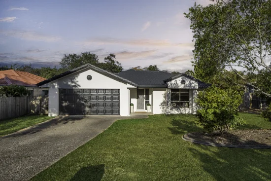 62A Lagoon Crescent, Bellbowrie, Qld 4070