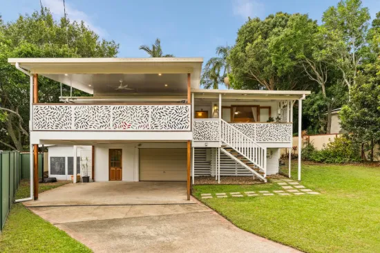 63 Banoon Drive, Wynnum, Qld 4178