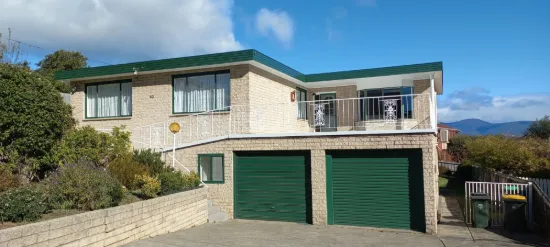 63 Bayfield Street, Bellerive, Tas 7018
