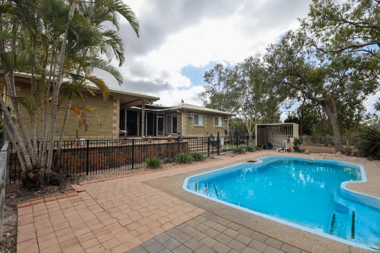 63 Castorina Drive, Mount Kelly, Qld 4807