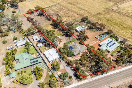 63 Goomalling Road, Northam, WA 6401