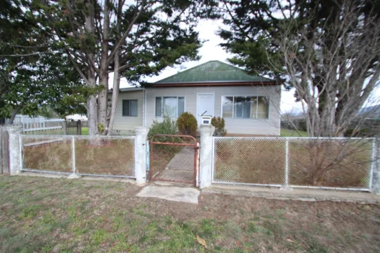 63 High Street, Tenterfield, NSW 2372