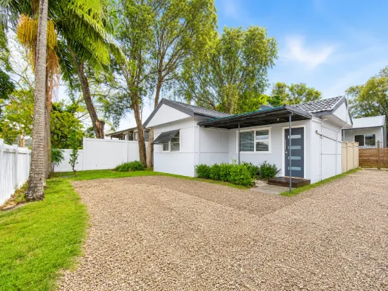 63 Kerry Cres, Berkeley Vale, NSW 2261