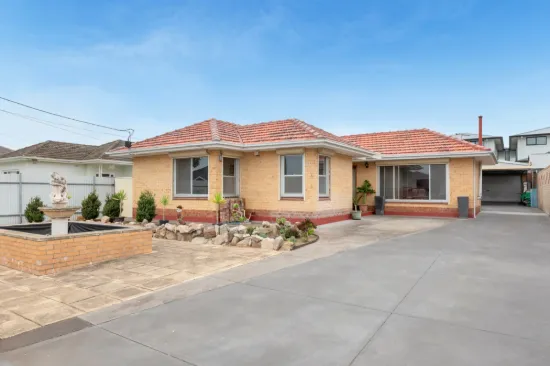 63 Kingborn Avenue, Seaton, SA 5023